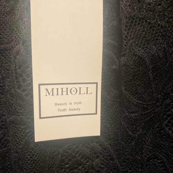 Miholl Cold Shoulder Dress - Picture 11 of 12